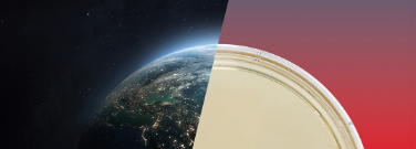 Composition divisée en deux parties avec la Terre et une boîte de Pétri
